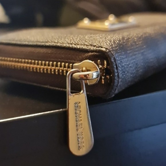 Michael Kors Brown Signature Leather Zip Wallet - Picture 4 of 11